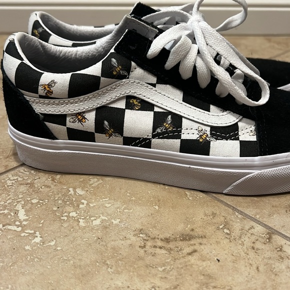 Vans - Picture 4 of 4
